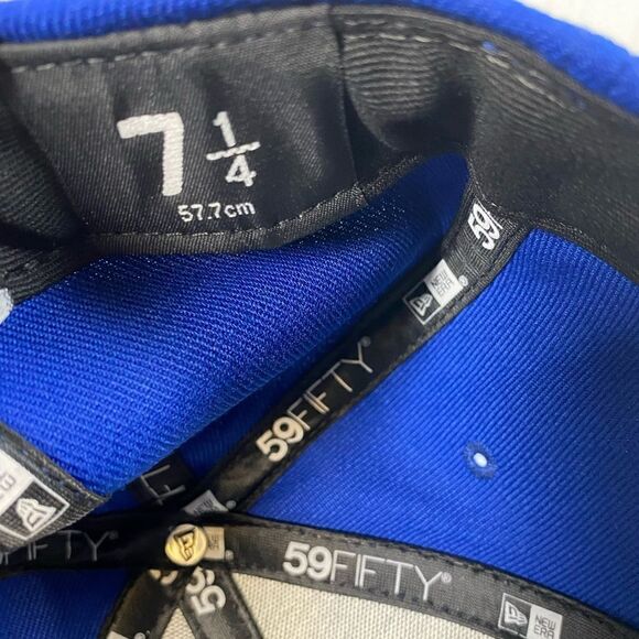 NWT New Era Fitted Blue Chicago Cubs Baseball Cap -Official On Field Size 7 1/4 - Picture 4 of 9